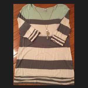 Cotton stretch gray/mint green/ivory top - Medium